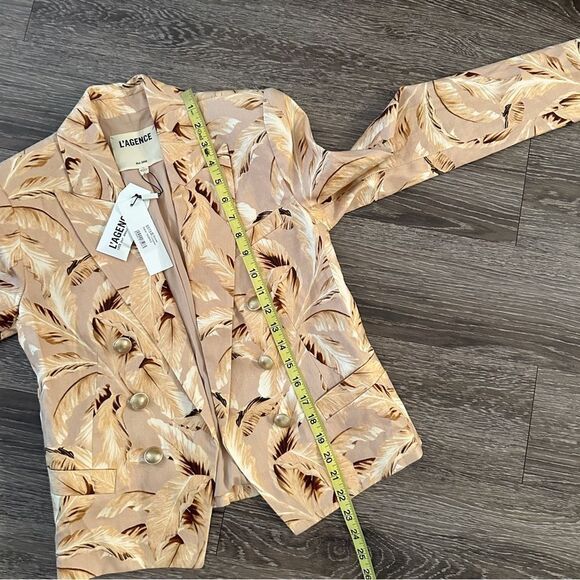 L'AGENCE Brooke Leaf Print Cropped Blazer Honey Multi Tonal Palm Feather… - Picture 7 of 8